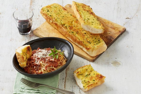 Traditional Garlic Bread